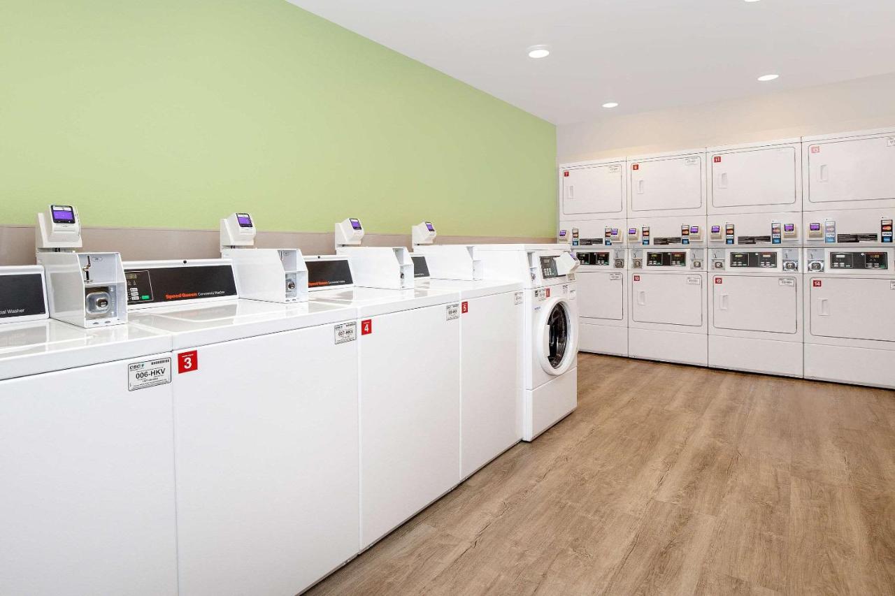 Woodspring Suites Carol Stream - Chicago Экстерьер фото